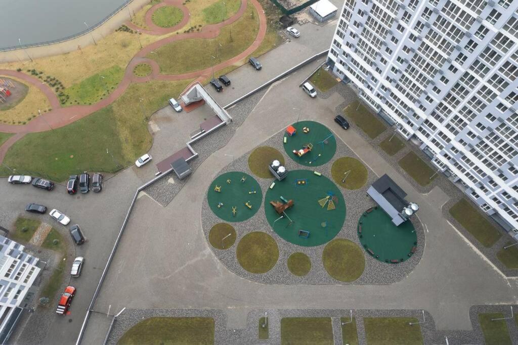 Современные Апартаменты Метро Харьковская Генератор В Доме Kiev Buitenkant foto